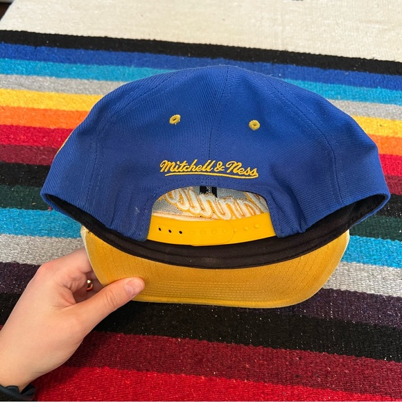 Mitchell and Ness Golden State Warriors SnapBack Hat Hand washed - Picture 12 of 15